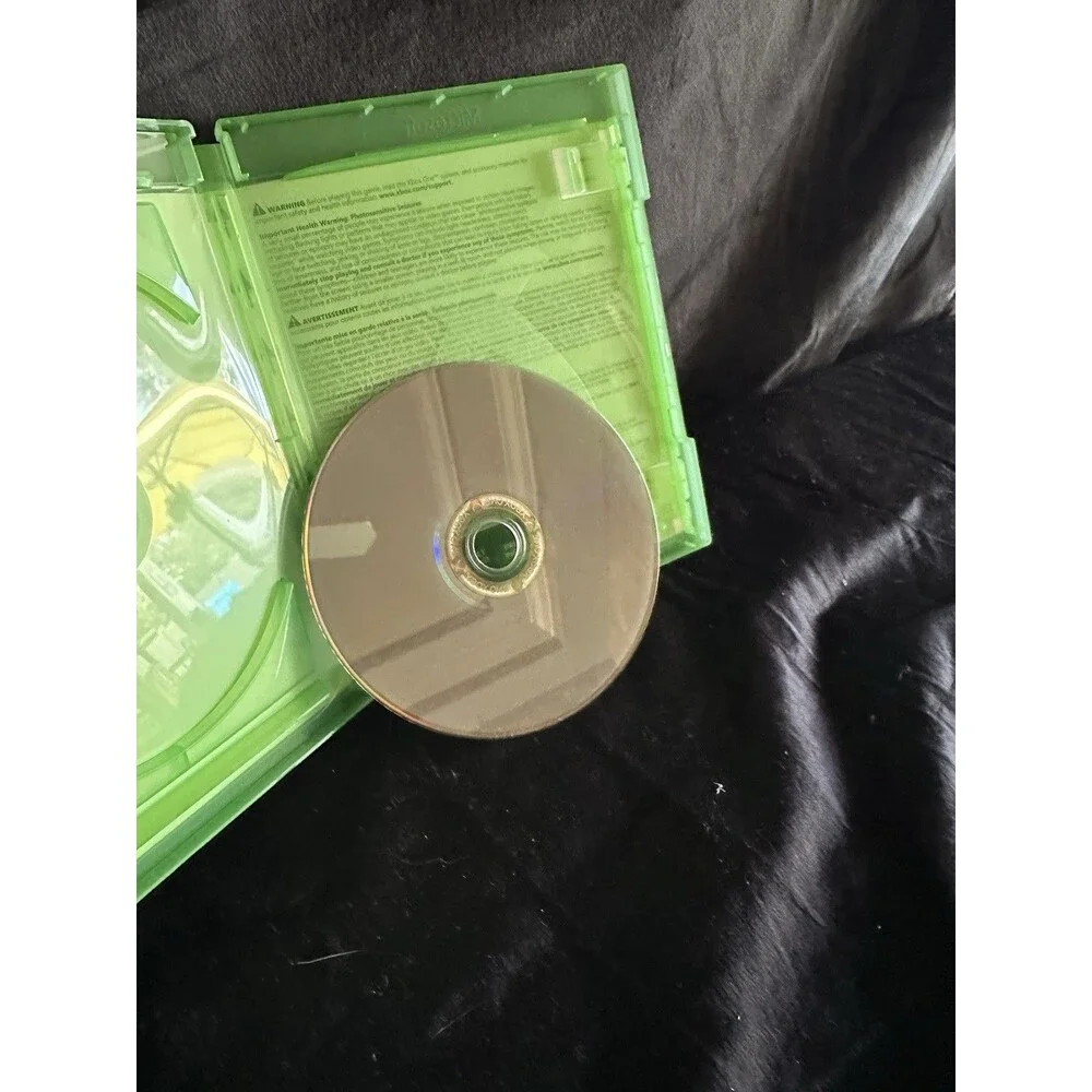 Attack on Titan (Microsoft Xbox One, 2016)